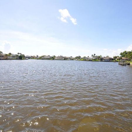 Sunset Bay Beautiful Pool Home - Bring Your Boat Or Jet Ski - Canal With Dock- Sleeps 10 - 4 Bd Palm Coast Extérieur photo
