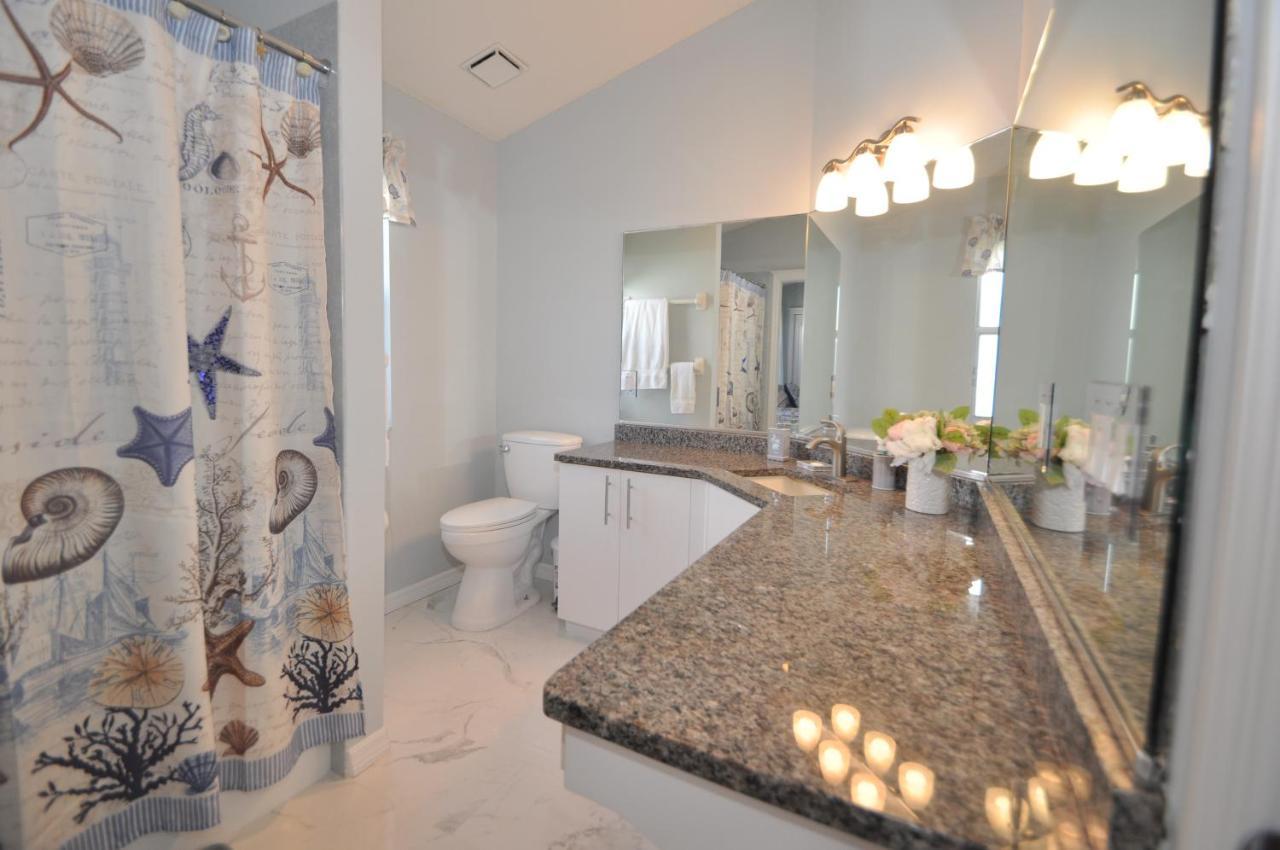 Sunset Bay Beautiful Pool Home - Bring Your Boat Or Jet Ski - Canal With Dock- Sleeps 10 - 4 Bd Palm Coast Extérieur photo