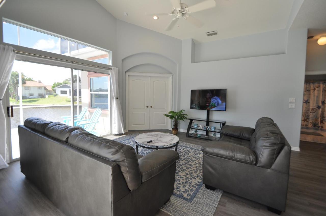 Sunset Bay Beautiful Pool Home - Bring Your Boat Or Jet Ski - Canal With Dock- Sleeps 10 - 4 Bd Palm Coast Extérieur photo